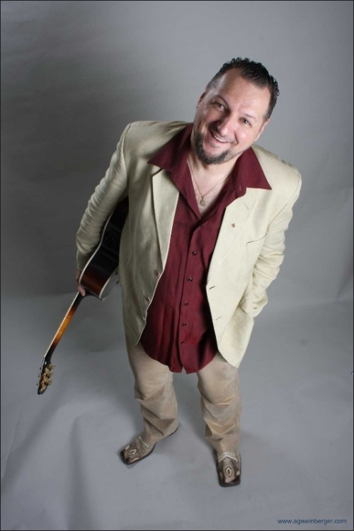 Concert tribut Muddy Waters oferit de AG Weinberger Band in Hard Rock Cafe