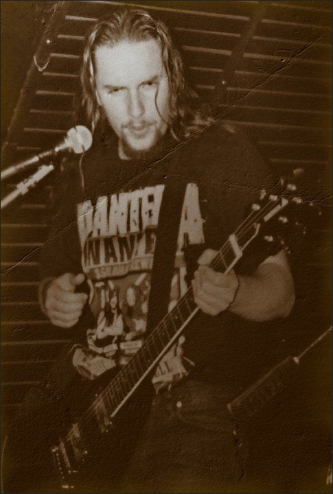 Catalin Ingeaua este noul chitarist al trupei Deathdrive