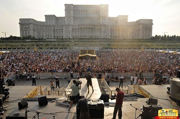 Hitul verii 'Prietenia Cucereste Romania!' a fost lansat la Bucuresti