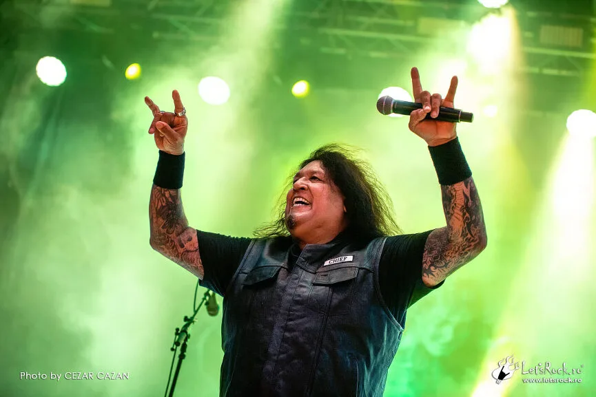 Dincolo de scenă și supraviețuire: Chuck Billy, legenda Thrash, își lansează memoriile despre lupta cu cancerul