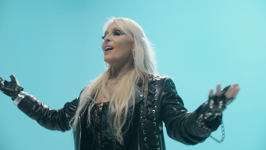 Doro Pesch celebrează loialitatea fanilor cu un nou extras: 'You R Not Alone'