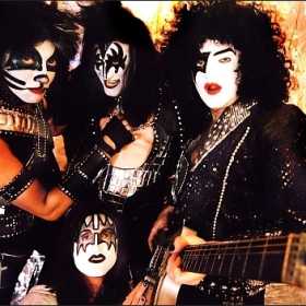Concert Dressed to Kiss in Hard Rock Cafe