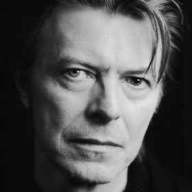 David Bowie s-a stins din viata la 69 de ani