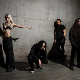 The Pretty Reckless lansează versiunea specială a piesei 'About You' în colaborare cu Dave Grohl și Pat Smear