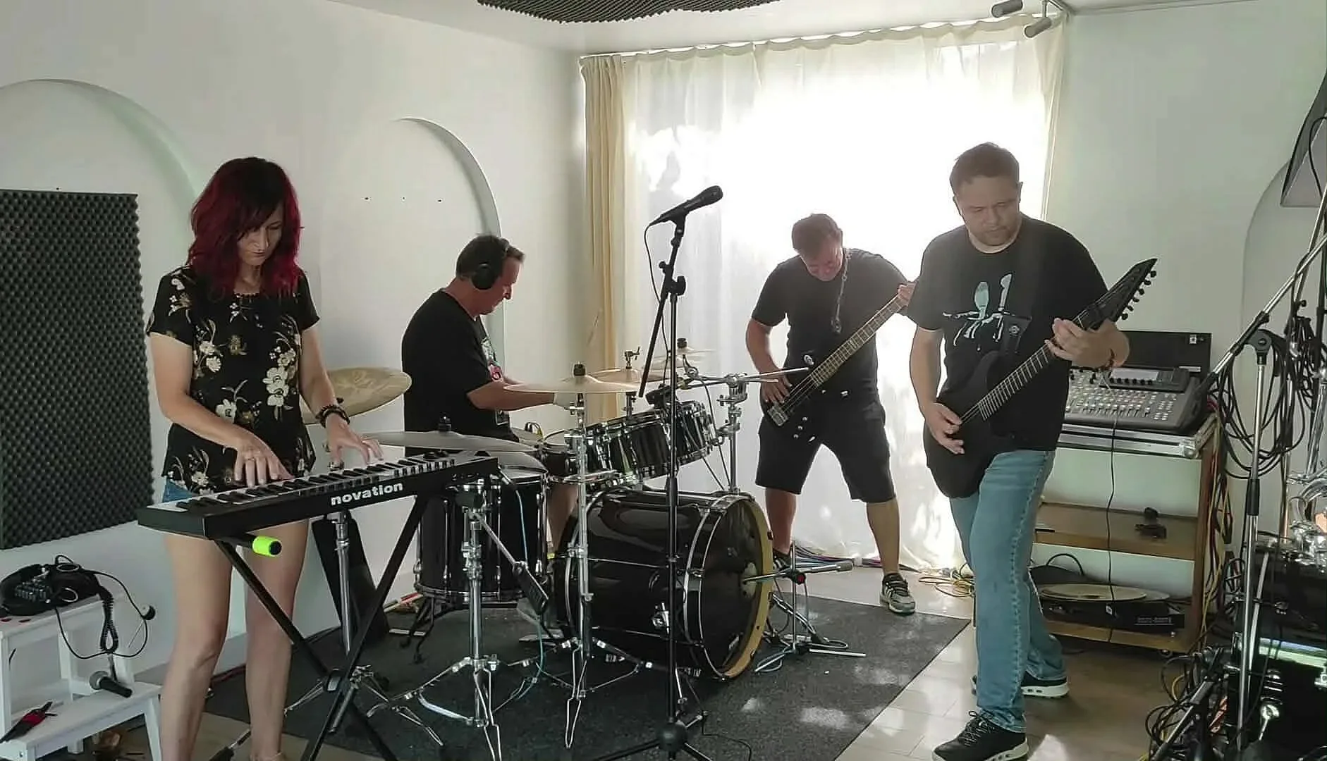 Interviu Eternal Dark despre 'Cugetări', noul album unde versurile joacă un rol central