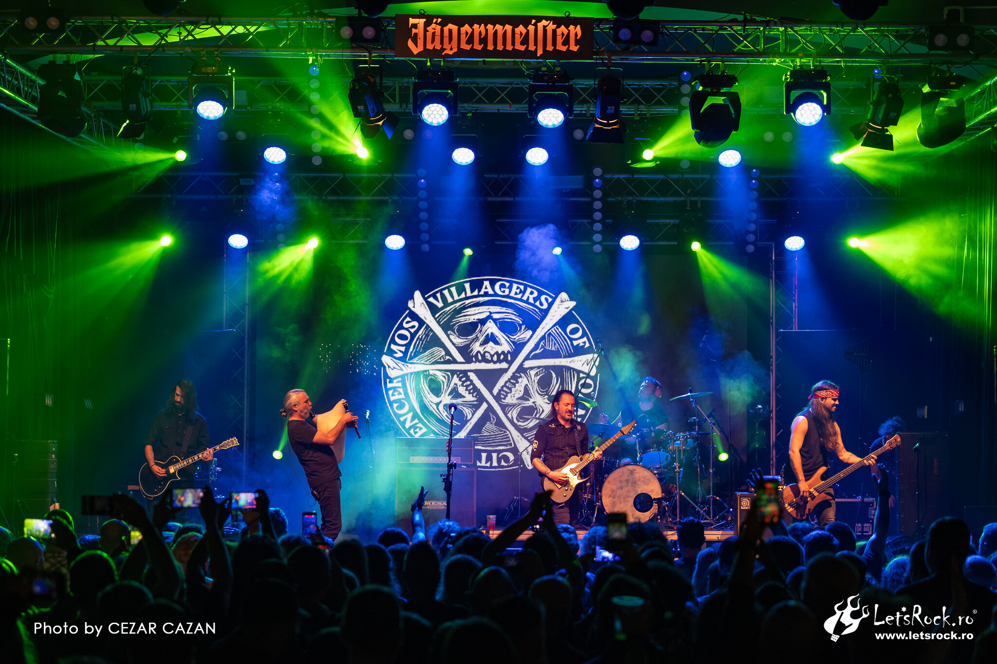 Villagers of Ioannina City, club Quantic