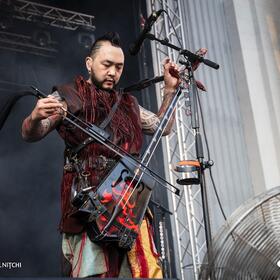 The HU, Arenele Romane