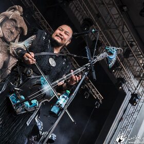 The HU, Arenele Romane