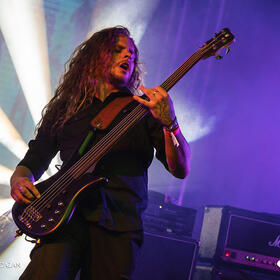 HØLLS, club Quantic