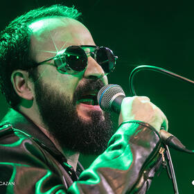 Conexiuni, club Quantic