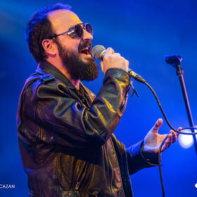 Conexiuni, club Quantic