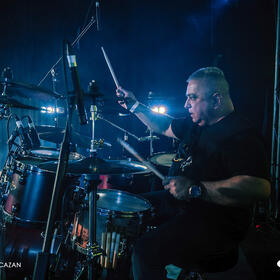 Conexiuni, club Quantic