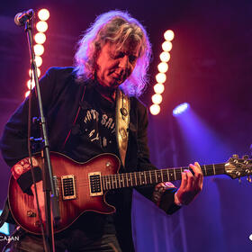 Conexiuni, club Quantic