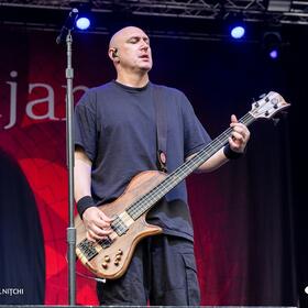Breaking Benjamin, Arenele Romane