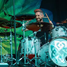 Breaking Benjamin, Arenele Romane