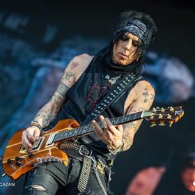 135. Alice Cooper