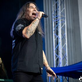 Savatage, Arenele Romane