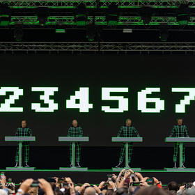 Kraftwerk, Arenele Romane