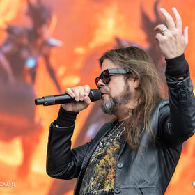 43. Queensrÿche