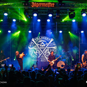 Villagers of Ioannina City, club Quantic