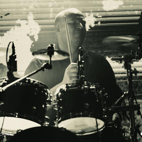 Vulture Industries, club Quantic